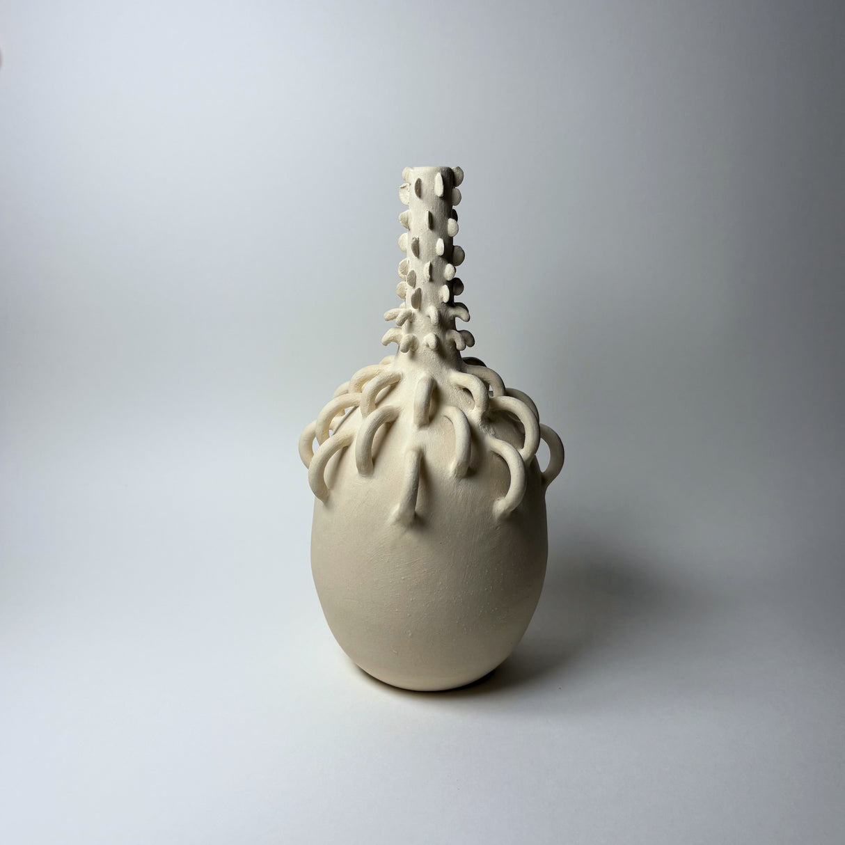 Avigail Remak / Ceramics / Vase / Arches No 1