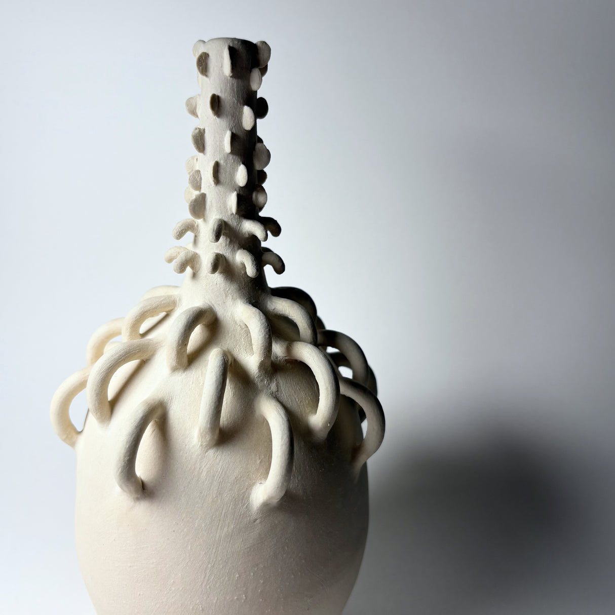 Avigail Remak / Ceramics / Vase / Arches No 1