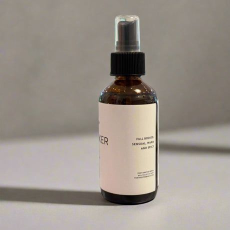 Our new Atmosphere room and body mist is full bodied, sensual, warm and spicy. Spray Dreammaker as a room spray, bathroom deoderizer or body mist. The spray is dry and silky so it's a super luxury experience!