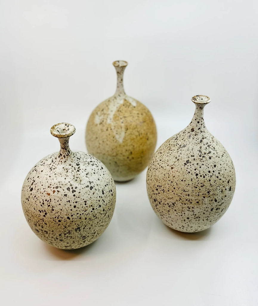Dana Chieco / Ceramics / Vase / Bottleneck No 34