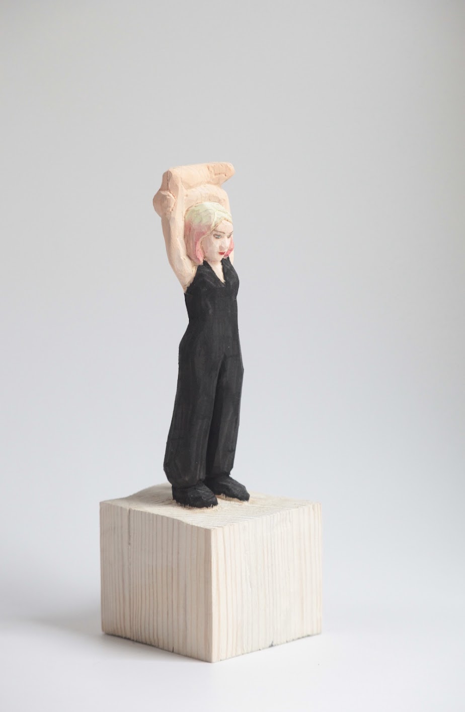 Hideki Iinuma / Wood / Figure / Watershadows