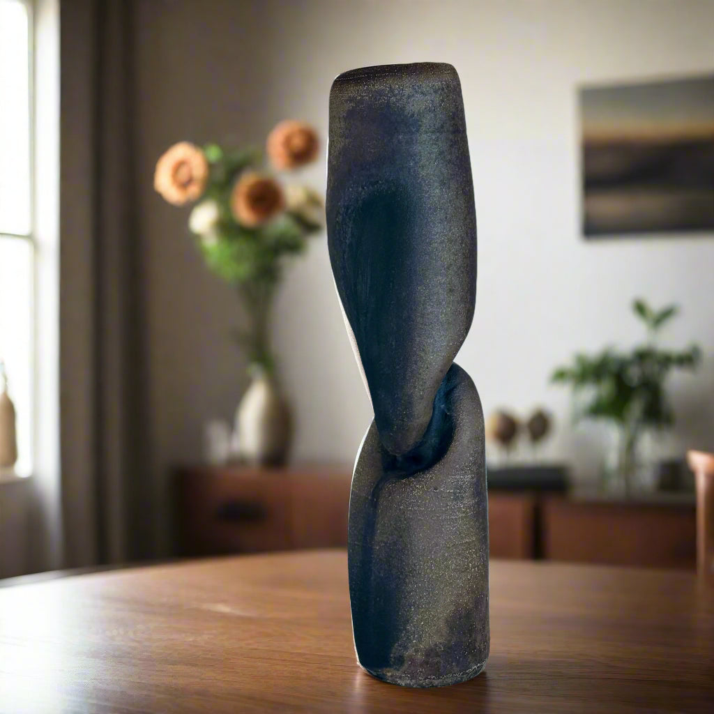 Ian Hazard Bill / Ceramics / Vase / Gesture Vase XXL