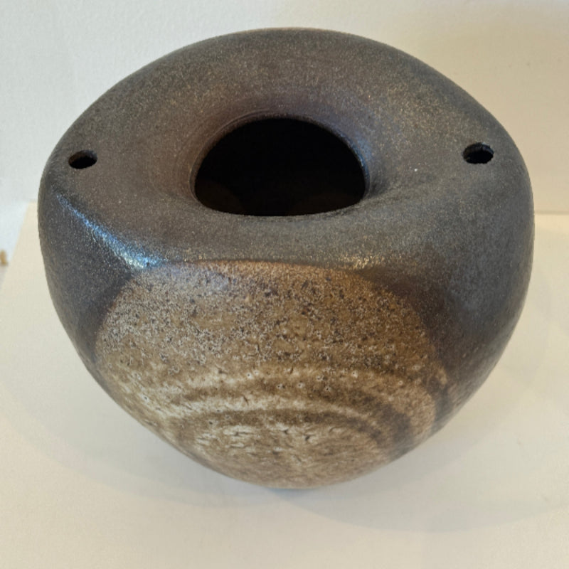 Ian Hazard Bill / Ceramics / Vase / Double Side