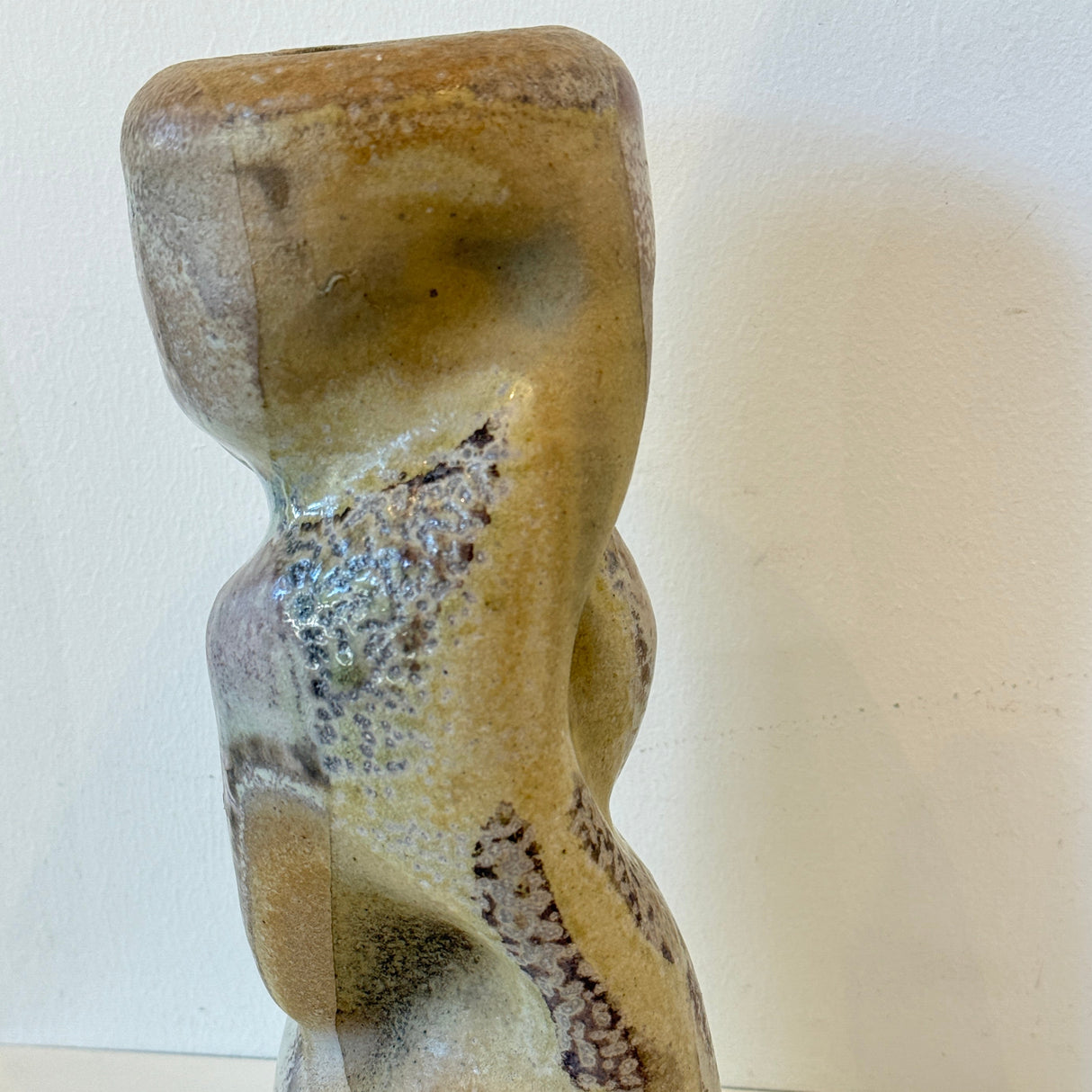 Ian Hazard Bill / Ceramics / Vase / Small Ripple Gray-Cream