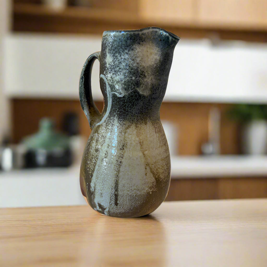 Ian Hazard Bill / Ceramics / Vase / Pitcher Vase