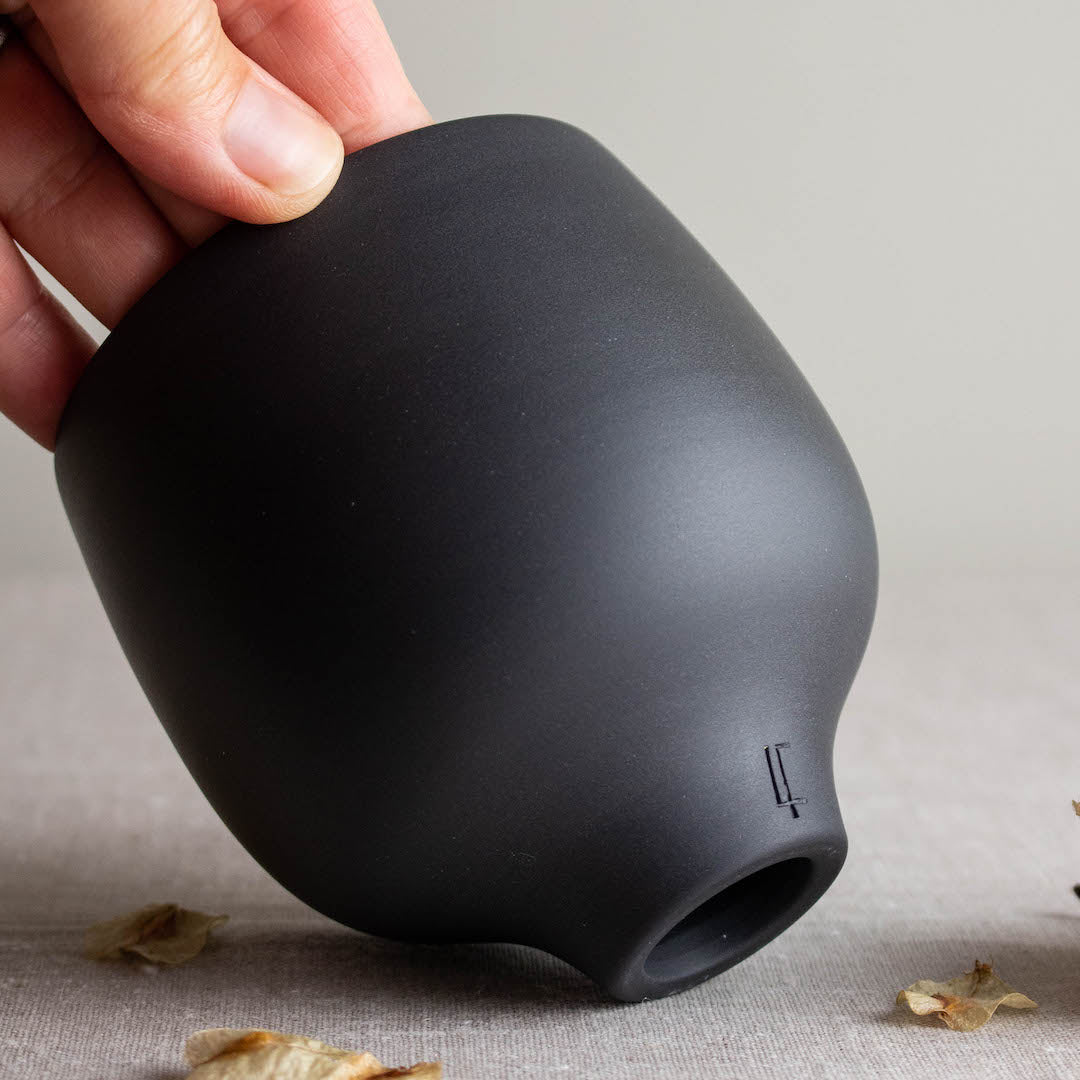 Lisa Fleming / Ceramics / Porcelain / Black Objects