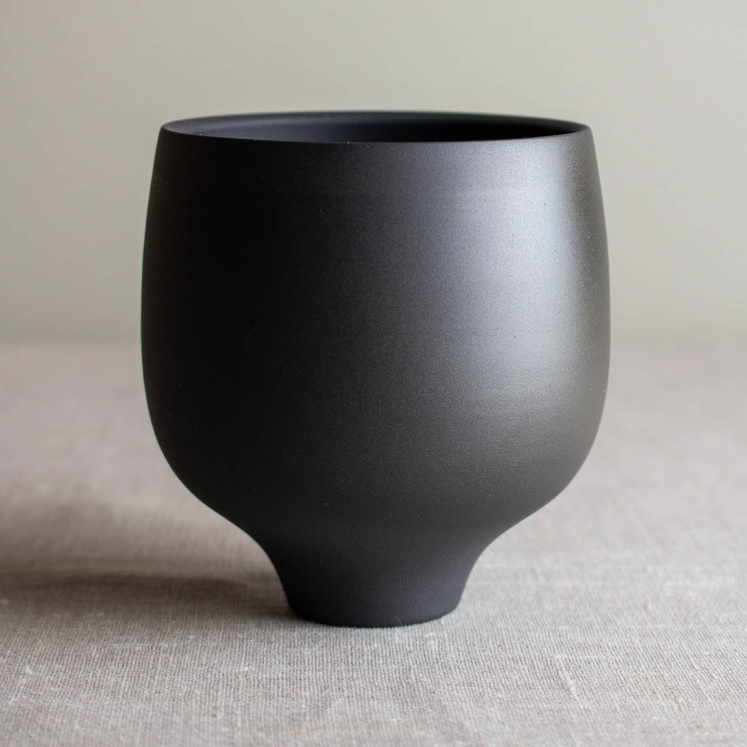 Lisa Fleming / Ceramics / Porcelain / Black Objects