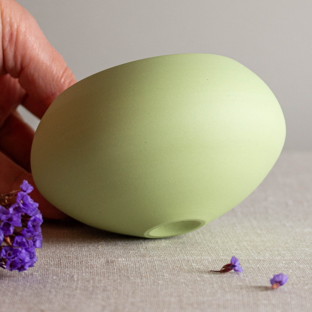Lisa Fleming / Ceramics / Porcelain / Pea Green Objects