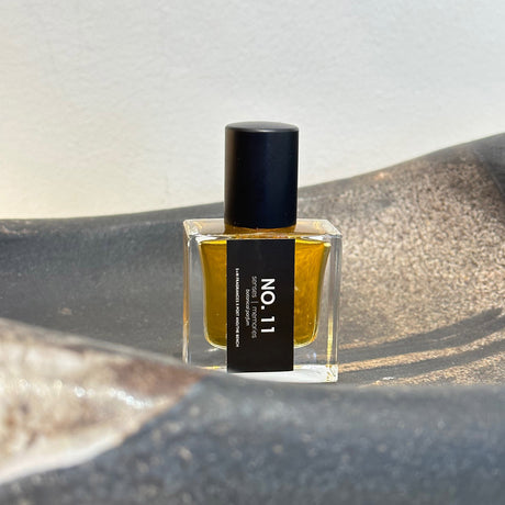 No. 11 is a mysterious gender inclusive botanical perfume blend using only the vitality of plants. Sensual, alluring and spirited notes of jasmine, sweet pea, white rose, tree barks, sandalwood, vanilla, ambrette, tobacco and black pepper.