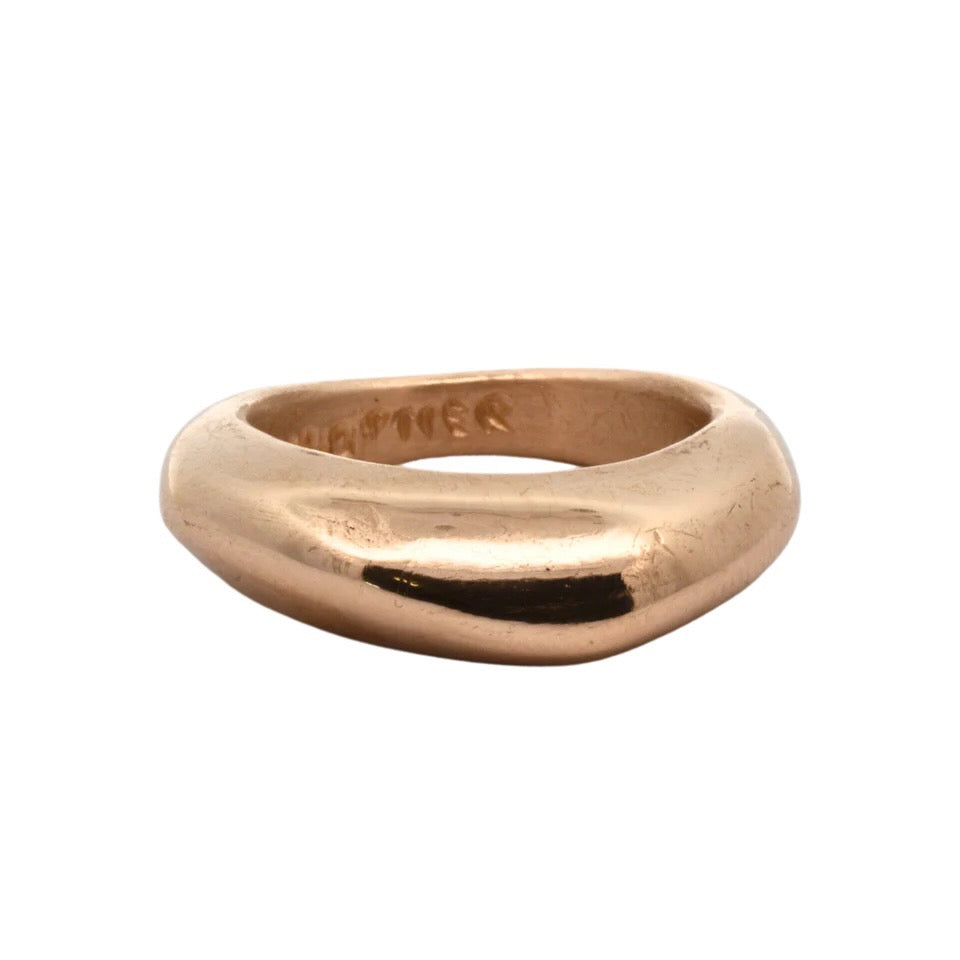 Siri Hansdotter Fine Jewelry Dome Ring. The Glenr is a round dome ring with beautiful form.