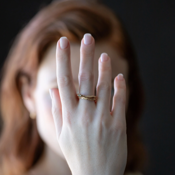 Siri Hansdotter / Ring / Fern Leaf Narrow Textured Band