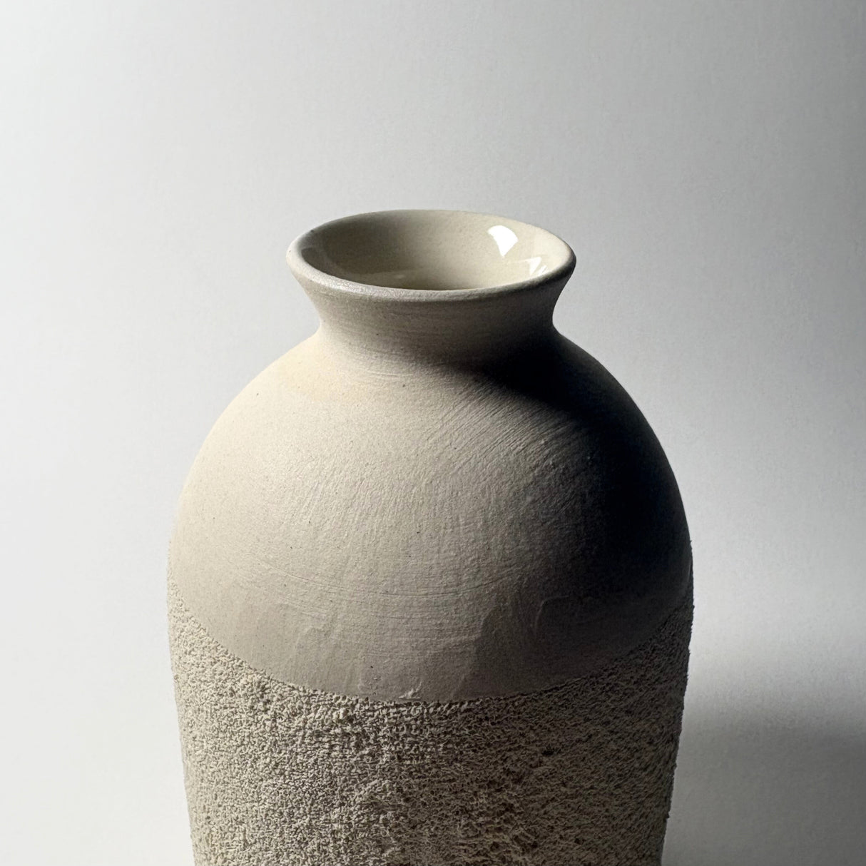 Avigail Remak / Ceramics / Vase / Stony Vase