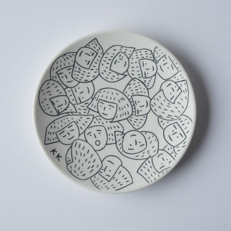 Kikuko Kohno / Ceramics / 7 Inch Plate / Personalities