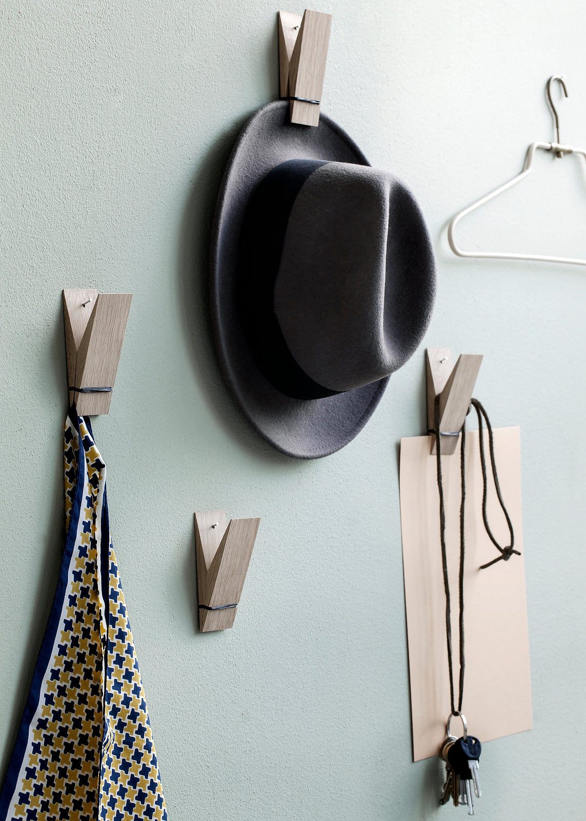 Moebe Pinch Wall Hanging, Hat Hanging, Scarf Hanging