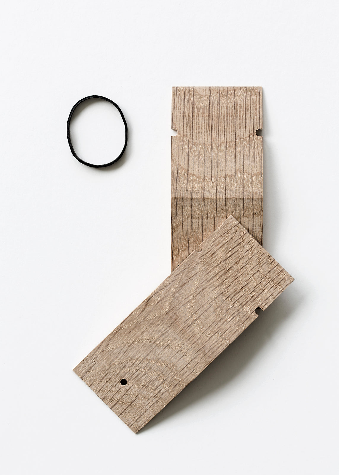 Moebe Pinch in Oak, construction detail.