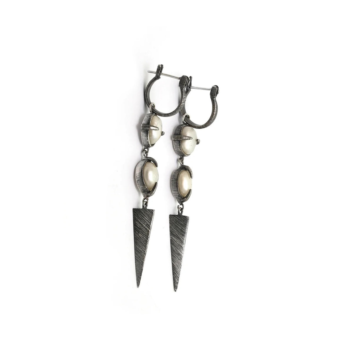 Mariella Pilato / Earrings / Aphrodite Pearls