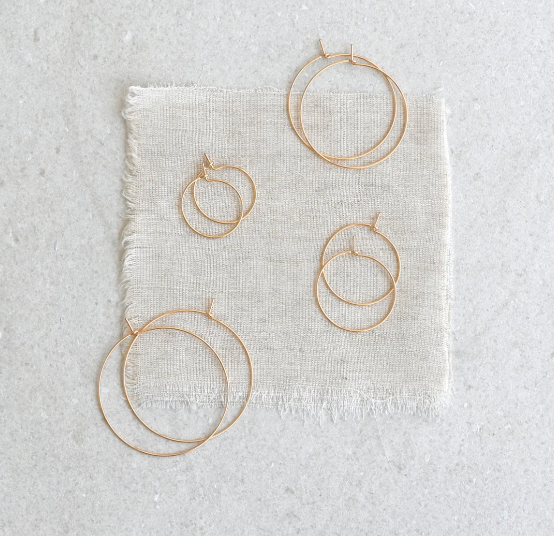 Abacus Row / Earrings / Simple Hoops