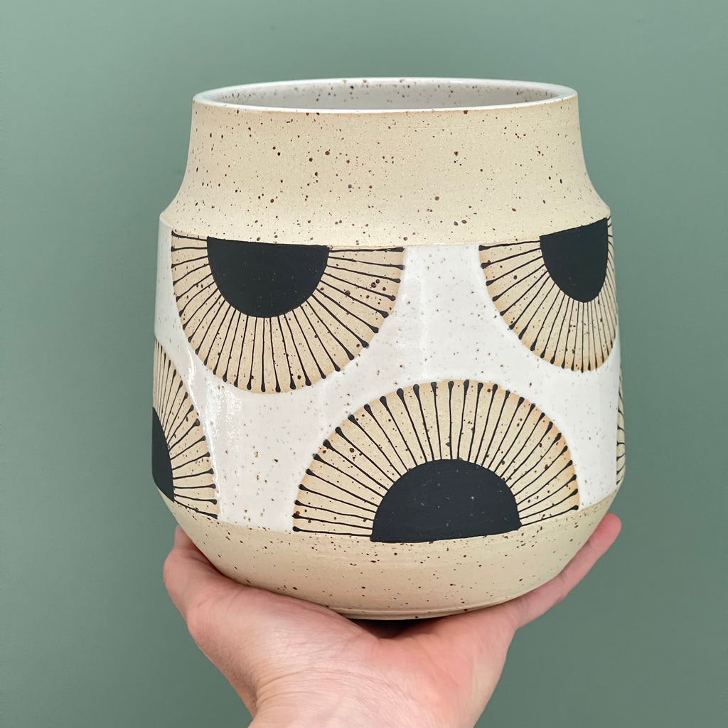 Julems / Ceramics / Mugs / Radial Lines – Poet and the Bench