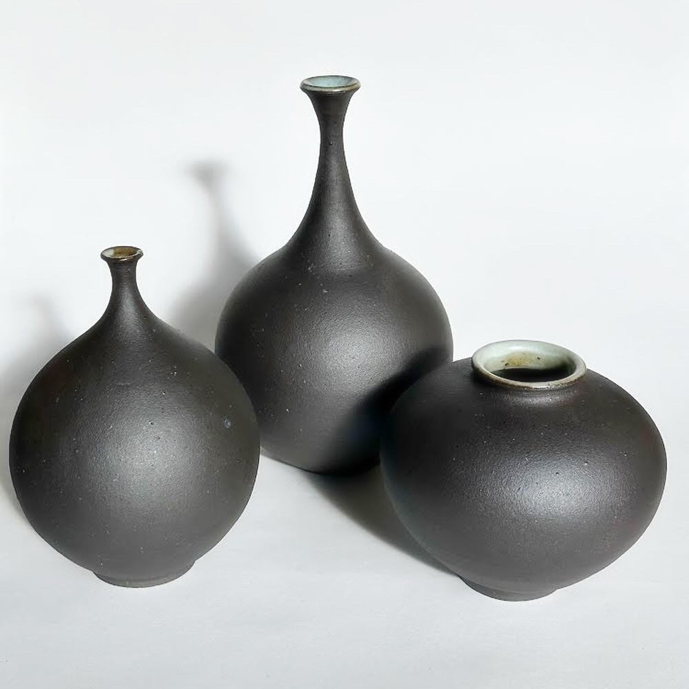 Dana Chieco / Ceramics / Vase / Rotund No 20
