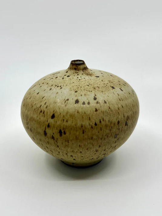 Dana Chieco / Ceramics / Vase / Vessel No 8