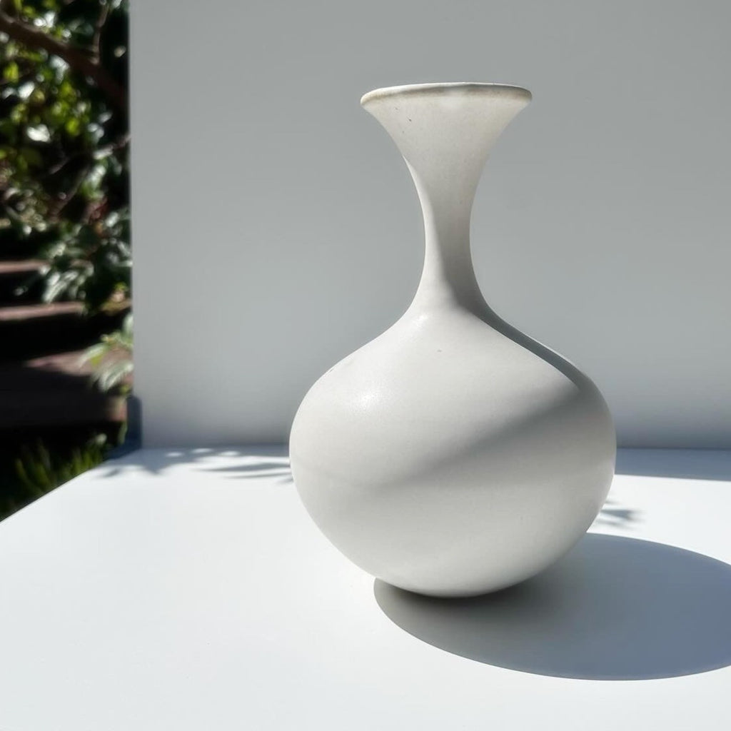 Dana Chieco / Ceramics / Vase / Bottleneck No 30
