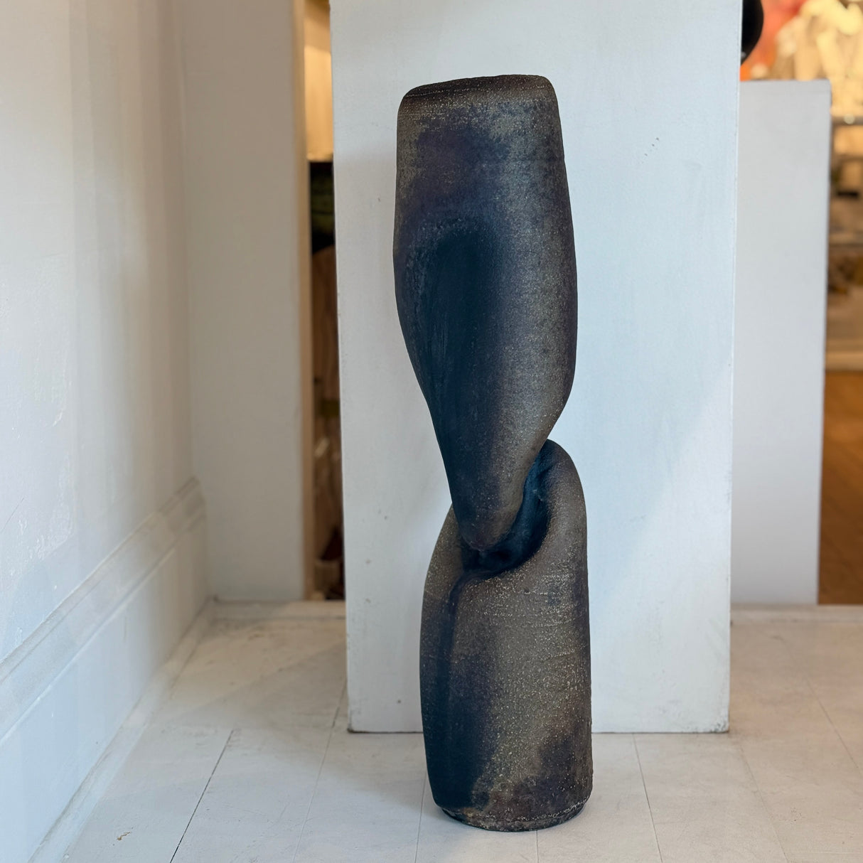 Ian Hazard Bill / Ceramics / Vase / Gesture Vase XXL