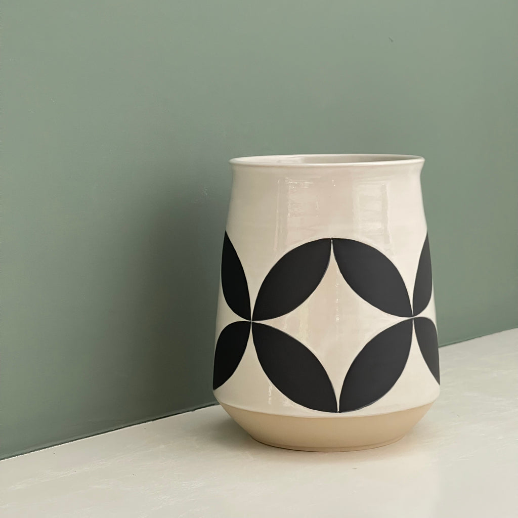 Julems / Ceramics / Vase / Geo Leaves