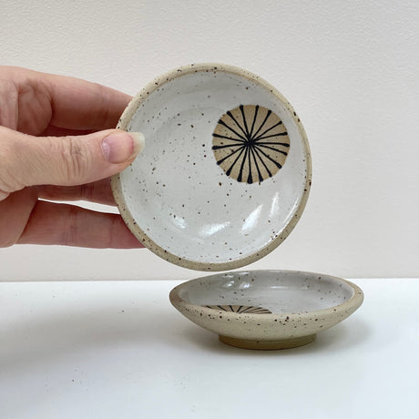 Julems / Ceramics / Small Dish / Radial Lines