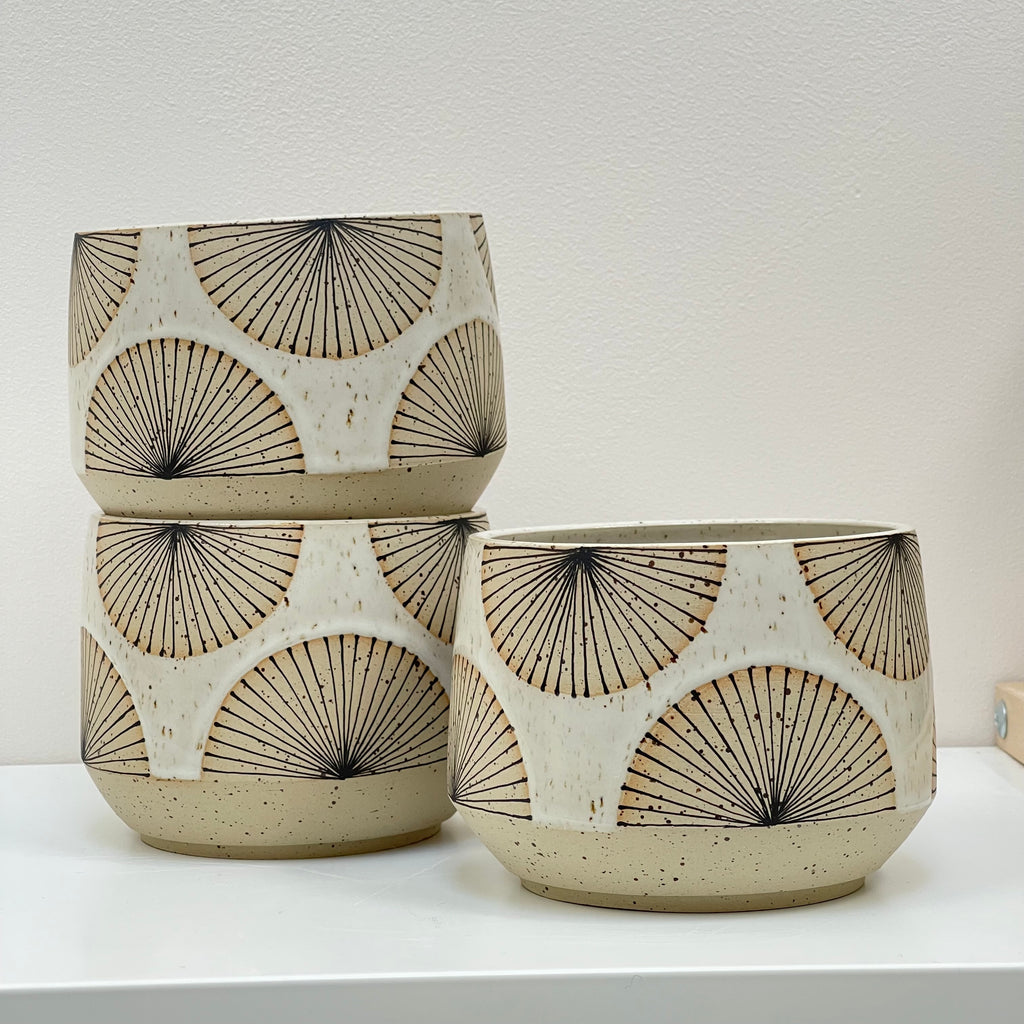 Julems / Ceramics / Planters / 4.5 inch / Radial Lines