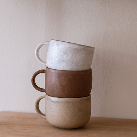 This bowl bowl mug is a slightly wider vessel with handles for heartier portions of coffee, tea, matcha or a small bowl of soup. 