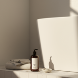 No 9 Organic and Aromatic Shower Gel for the Bath with Sensual Notes of Rose Geranium Clove Black Pepper