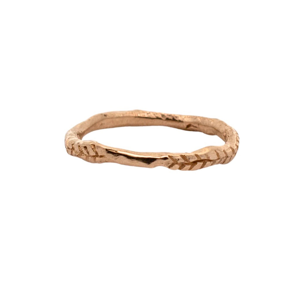 Skinny textured and undulating ring has a fern leaf detail by Siri Hansdotter.