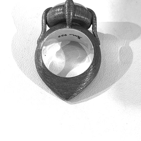 Mariella Pilato / Ring / Aphrodite Baroque Pearl