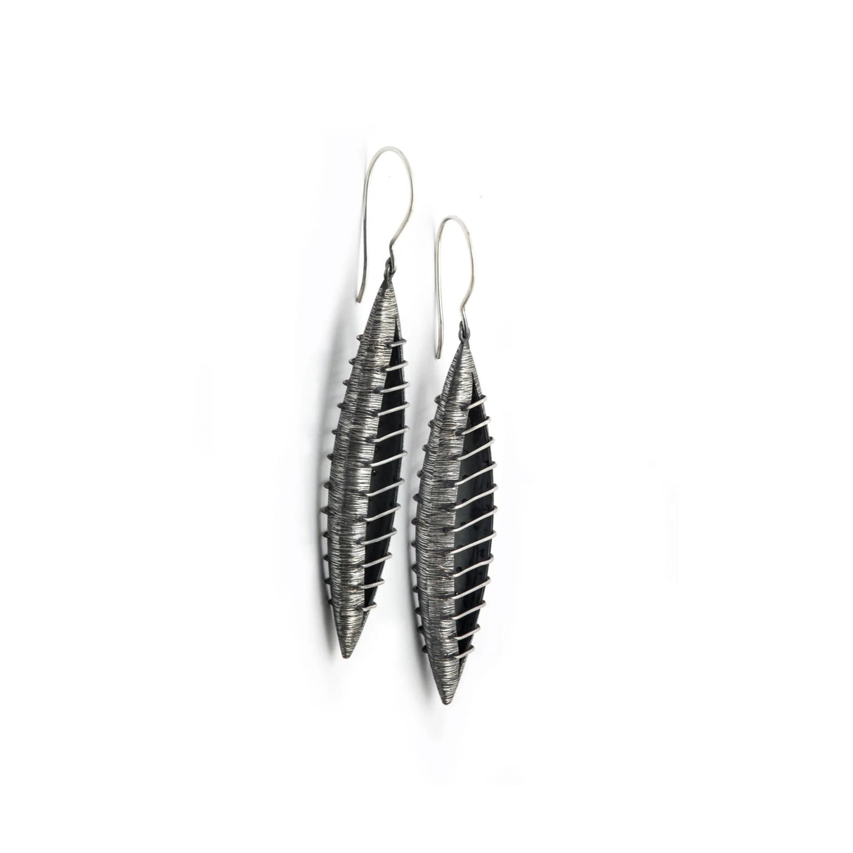 Mariella Pilato / Earrings / Parallel Lines