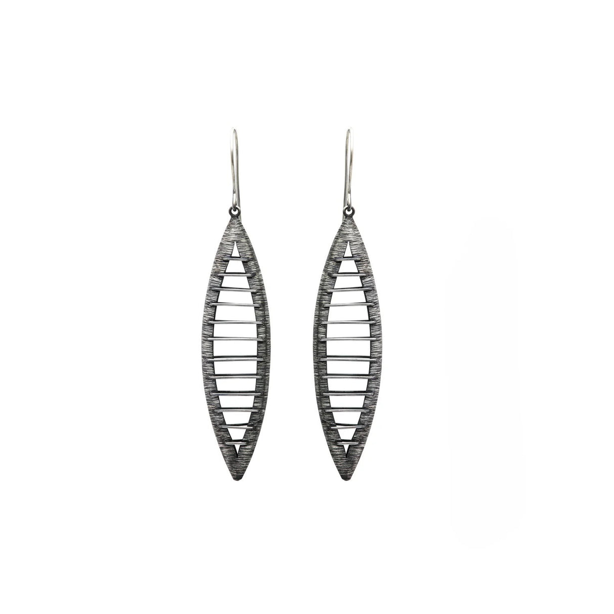 Mariella Pilato / Earrings / Parallel Lines