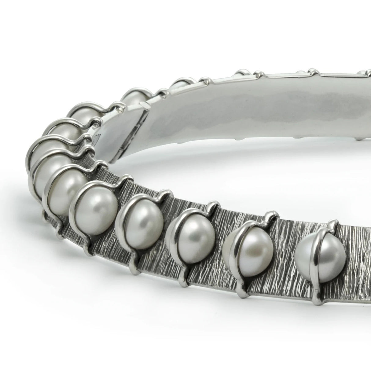 Mariella Pilato_Titans Pearl Collar Necklace_